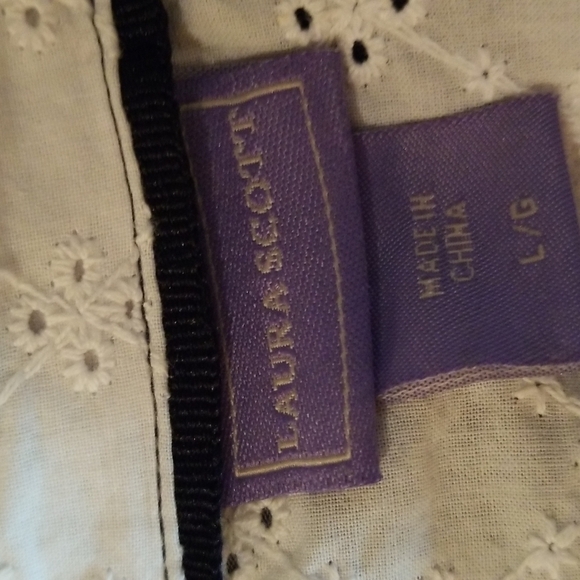 Laura Scott | Buffalo Plaid Button Up Shirt - Picture 4 of 9